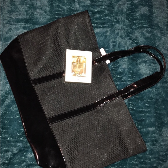 NWT Victoria’s Secret Perfume & Tote Bundle - Picture 7 of 7